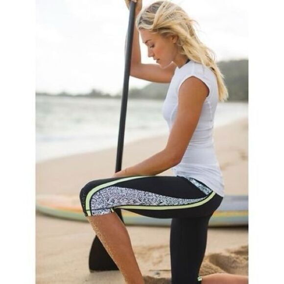Athleta Cropped Athletic Leggings - Size Small - Picture 1 of 10
